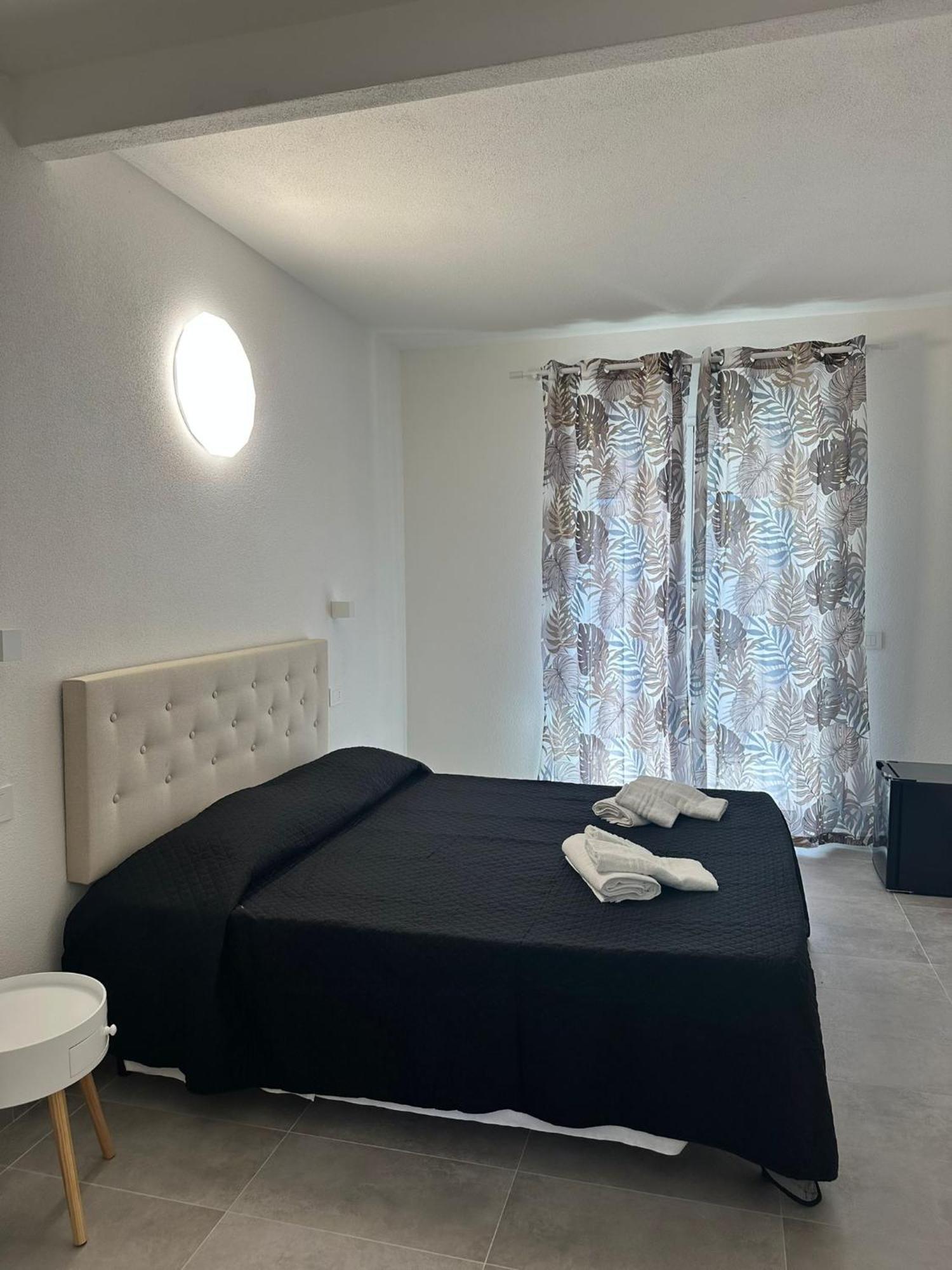 Punto Zero Rooms 圣特奥多罗 外观 照片
